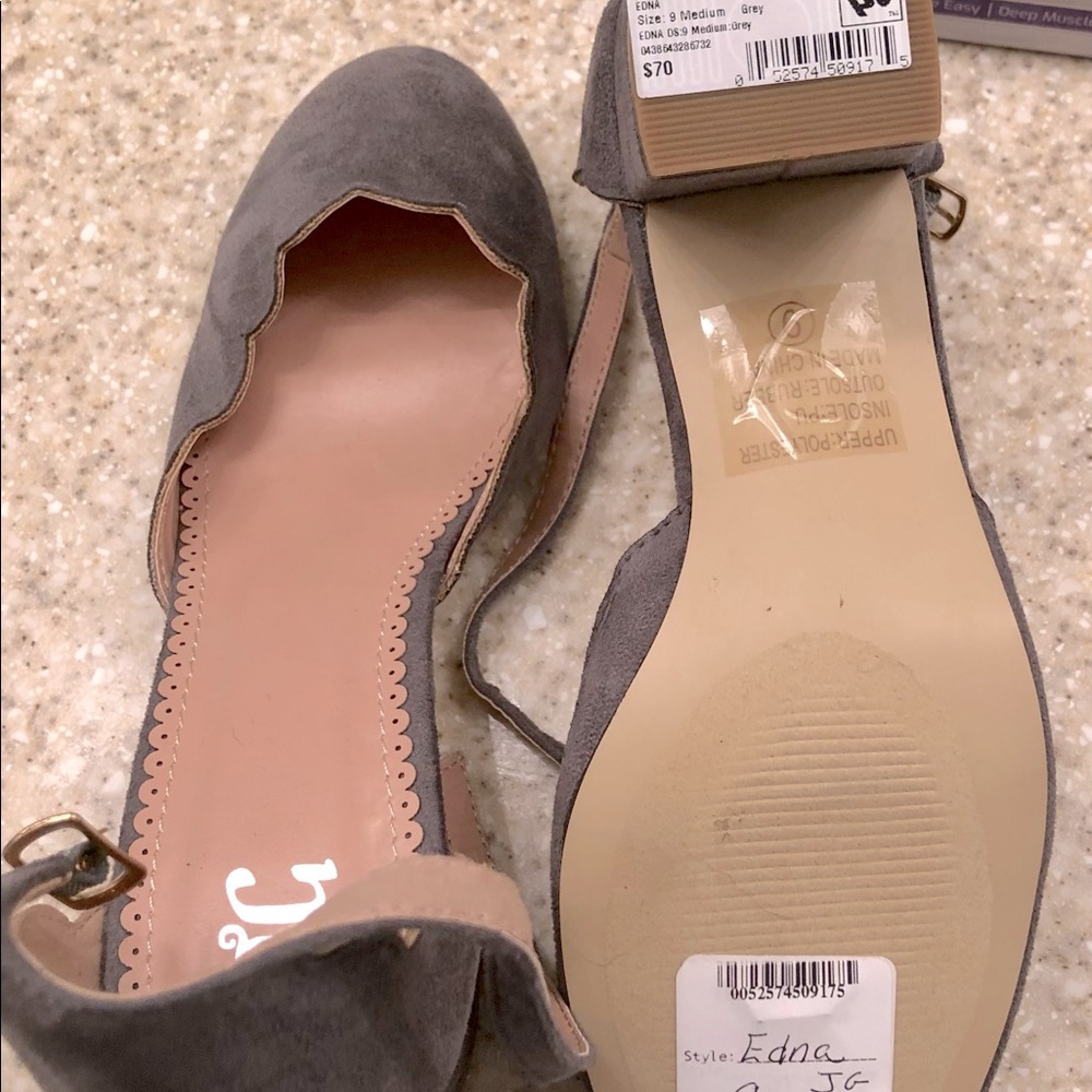 Size 9 closed toes high heels!